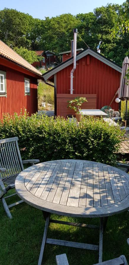 Apartamento Hamburgoe, Hasselbacken 2 Hamburgsund Exterior foto